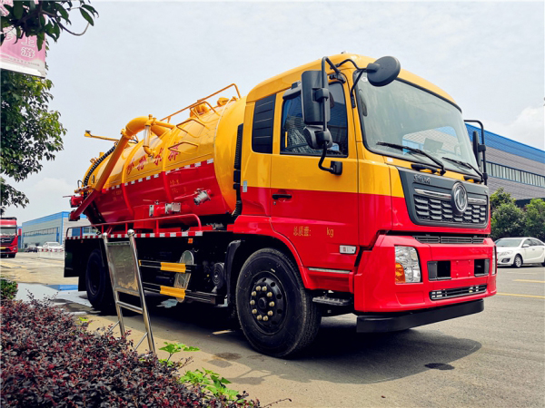 天錦15方一體罐清洗吸污車(chē)